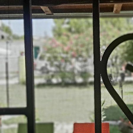 Apartamento Kolonia E Artistave Velipojë Exterior foto