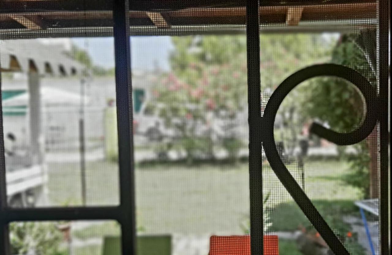 Apartamento Kolonia E Artistave Velipojë Exterior foto
